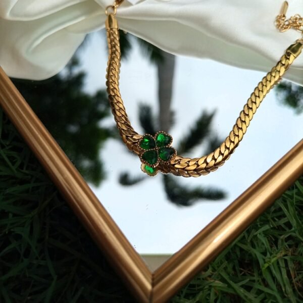 Green Heart Stone Bracelet