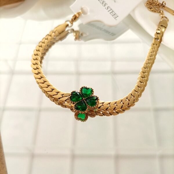 Green Heart Stone Bracelet