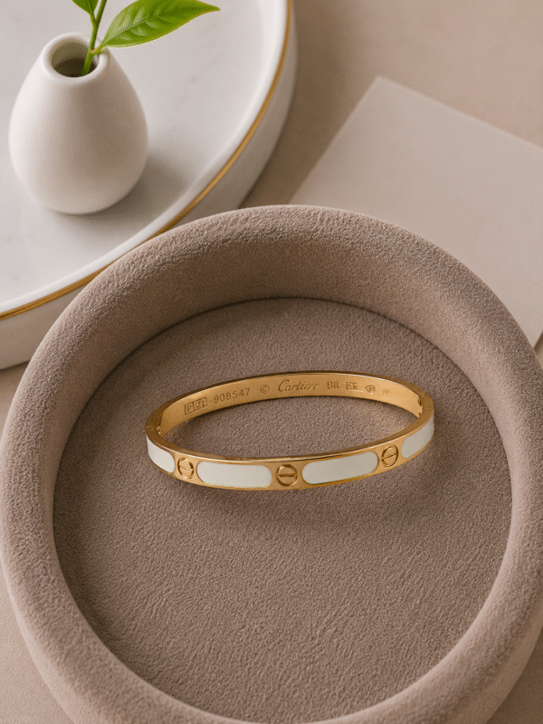 Sleek Bracelet with White Accent