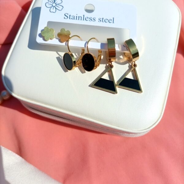 Black and gold earrings