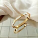 Sleek Bracelet with White Accent