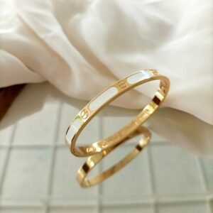 Sleek Bracelet with White Accent