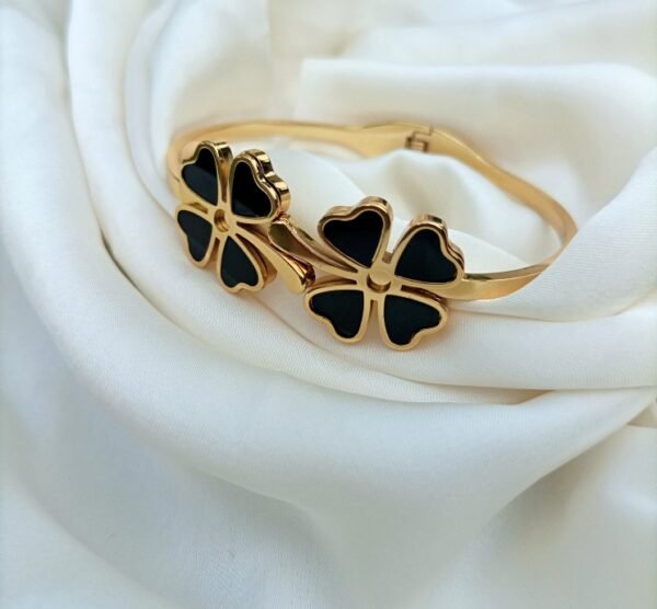 Black Flower Handcuff