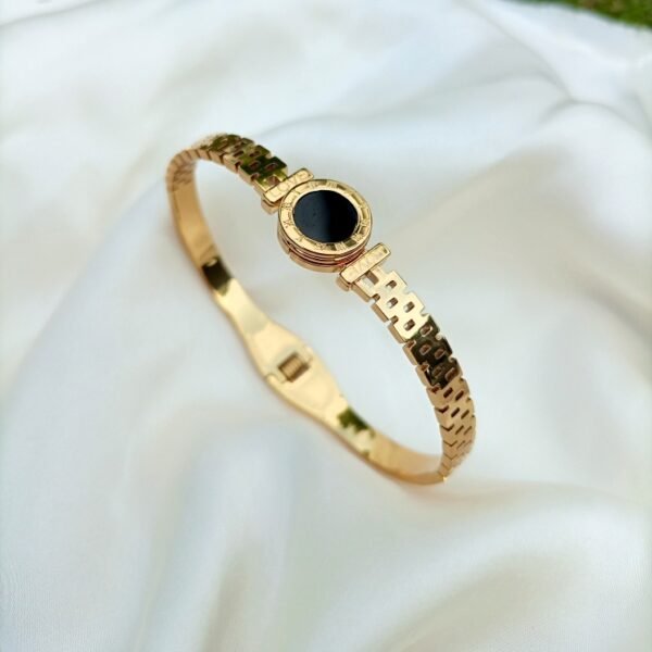 Black Roman Handcuff