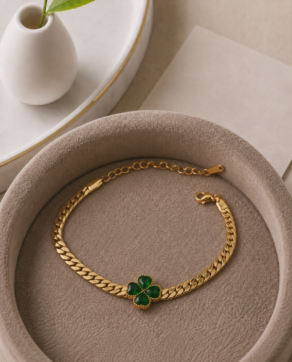 Green Heart Stone Bracelet